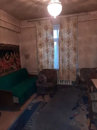 Сдам трёшку без комиссии на Артёма. Рядом с Донецк-Сити, рестораном Адачи, Шахтёрской площадью. Донецк
