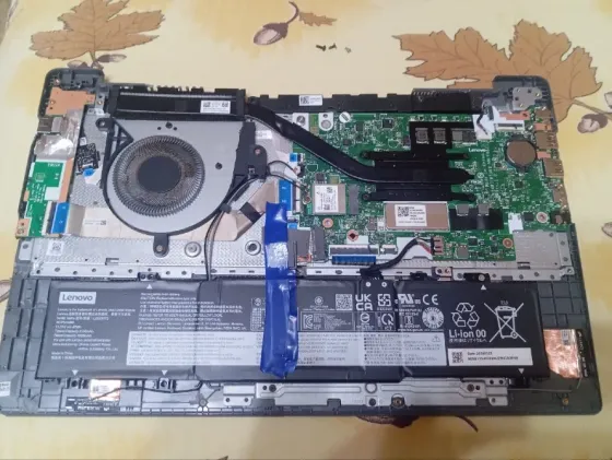 Ноутбук Lenovo IdeaPad Slim 3 15AMN8 без экрана Донецк