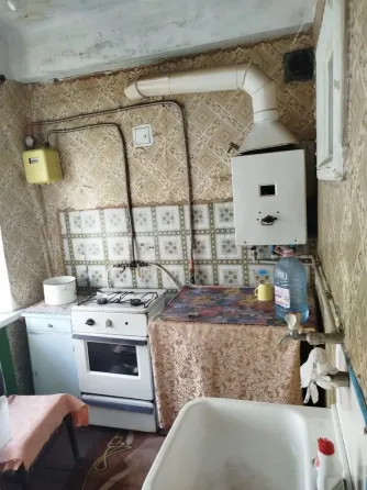 Продам 1к квартиру 5эт Шахтерск