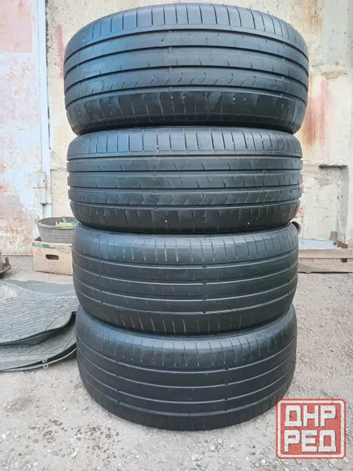 Продаю комплект летней резины 235 45 18 Донецк - изображение 1