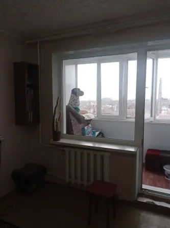 Продажа трехкомнатной квартиры в Куйбышевском районе, площадь Бакинских Комиссаров Донецк