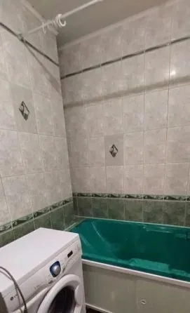 Сдаю 3-комнатную квартиру Донецк