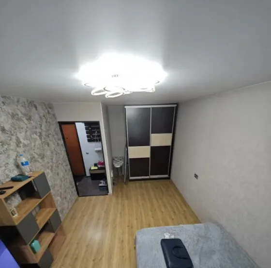 Сдаю однокомнатную квартиру 30.0 м², этаж 1/5, город Донецк, Калининский район, Парк Гулливер Донецк