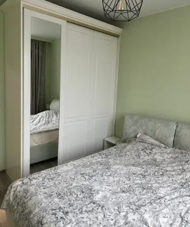 Сдаю однокомнатную квартиру 50.0 м² этаж 3/5 город Донецк, Калининский район, парк Гулливер, Детская Донецк