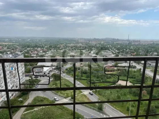 Продаётся просторная 2-комнатная квартира в центре Мариуполя Мариуполь