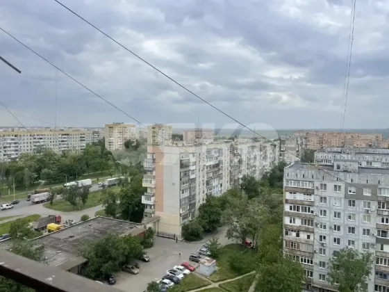 Продаётся просторная 2-комнатная квартира в центре Мариуполя Мариуполь