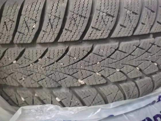 Комплект зимних колёс r15 4х114,3 Зугрэс