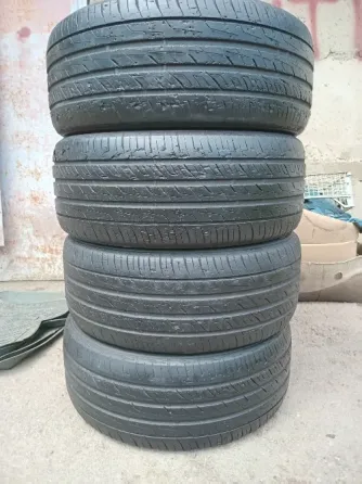 Продаю комплект летней резины 215 50 17 Донецк