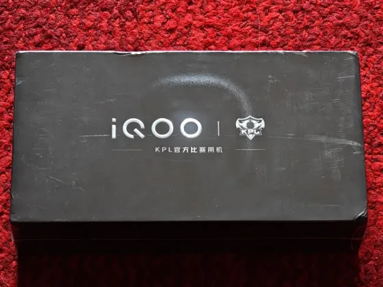 iQOO 15 в Донецке Донецк