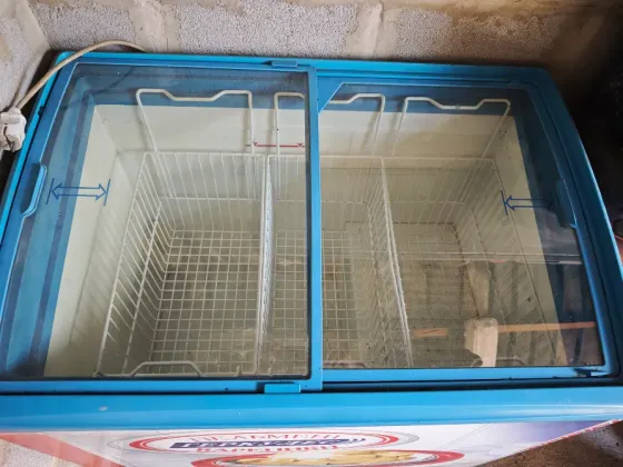 Продам морозильный ларь Донецк