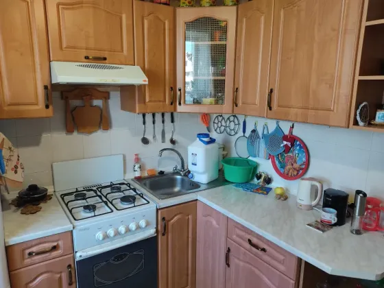 Продам 2ком Политбойцов, Киевский район Донецк