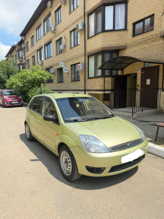 Продажа Ford Fiesta 2005год Донецк