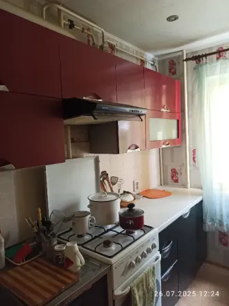 Продается двухкомнатная квартира в г. Зугрэсе Зугрэс