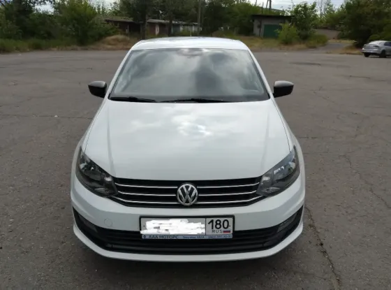 Volkswagen Polo 2018 Снежное