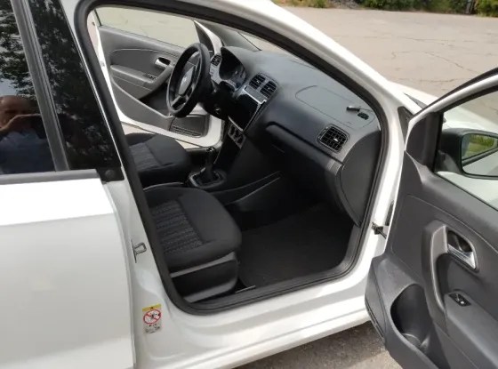 Volkswagen Polo 2018 Снежное