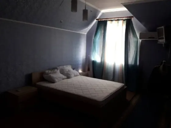 Продается просторный дом в курортном поселке б.коса Мариуполь