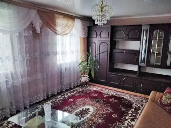 Продается 3-комнатный дом в Ленинском районе! Донецк