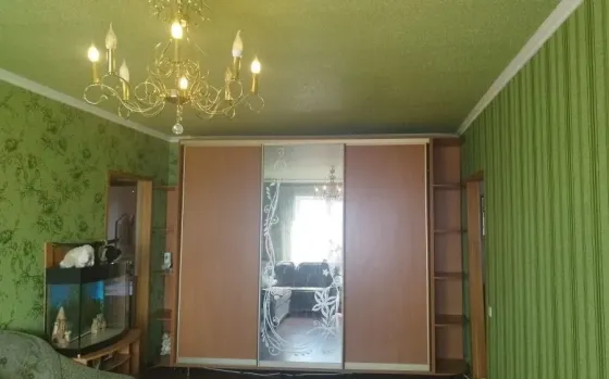 Сдам 3-х комнатную квартиру на Зеленом Макеевка