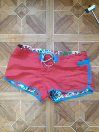 Продам шорты друсторонние короткие р. 44-46 Донецк