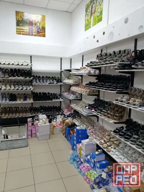 Продам витрины, торговое оборудование, в эксплуатации 1 год. г. донецк днр. Донецк - изображение 3