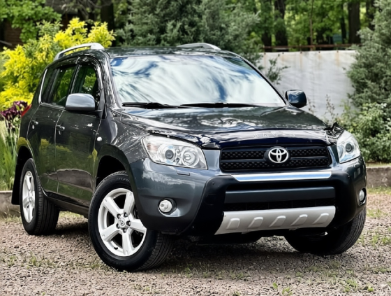 Продам шикарный Rav4 Донецк