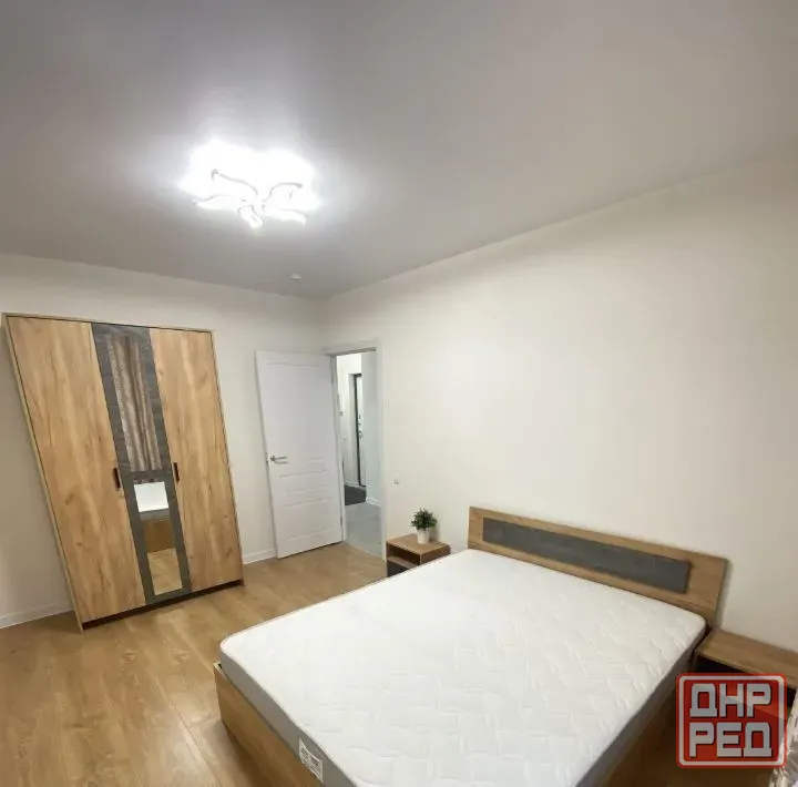 Сдаётся двухкомнатная квартира с большой кухней, площадью 48м в Ворошиловский район, Крытый рынок Донецк - изображение 1