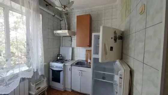 3 ком.кв. Металлургов Мариуполь