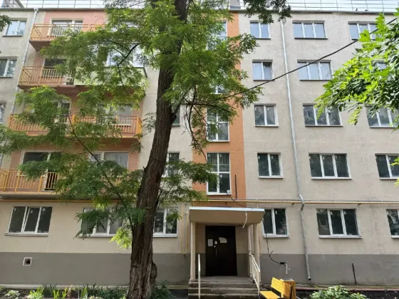 Продаётся 2-х комн.квартира 44 кв.м. Мариуполь