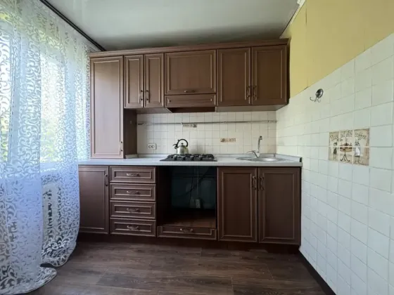 Продам 1 комн., 4/5, ремонт, мебель, Калининский районпарк Гулливер Донецк