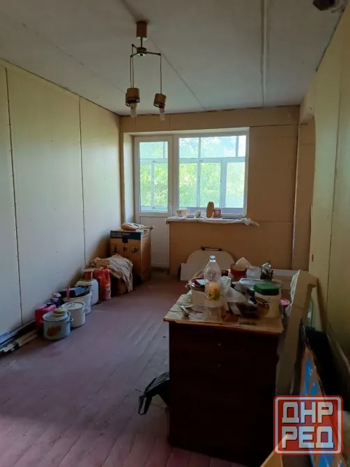Продается 2-ком. квартира, г. Торез, пр-т Гагарина, центр Торез - изображение 1