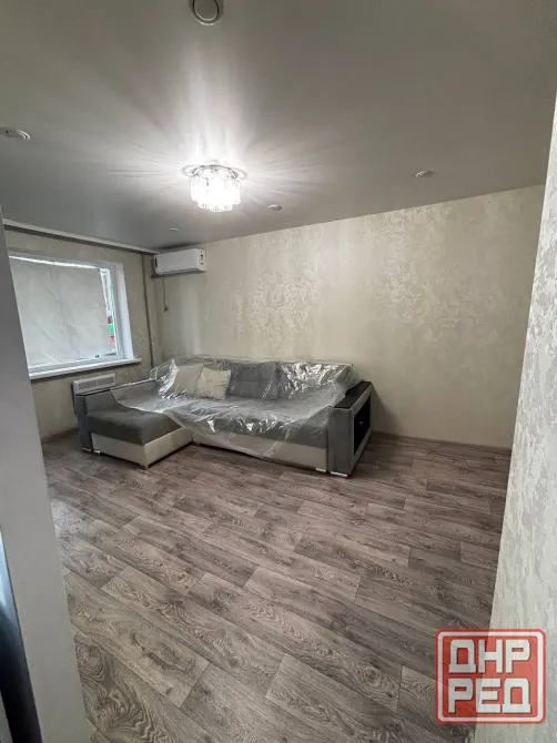 Продаётся 2-комн. квартира г. Торез, 4 м-он Торез - изображение 1