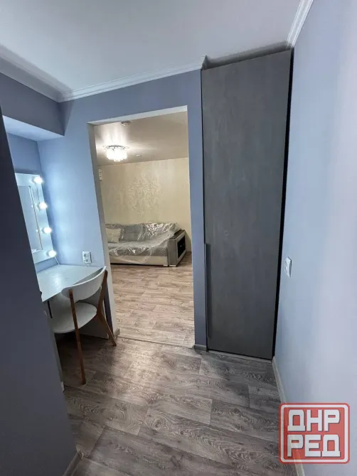 Продаётся 2-комн. квартира г. Торез, 4 м-он Торез - изображение 2