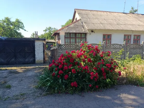 Продам дом на приватизированном участке в Пролетарском районе, посёлок 12/18 Донецк