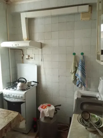 Продается 2-ком. квартира, г. Торез, м-н 4 Торез