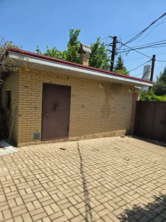 Продам дом 225 м² Кирша, базы "Шахтёр". Участок 6 соток. Скважина. Баня. Гараж на два авто. Донецк