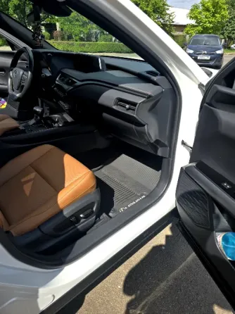 Lexus UX 200 Донецк