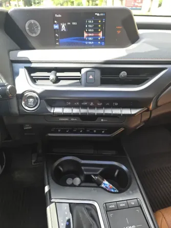 Lexus UX 200 Донецк