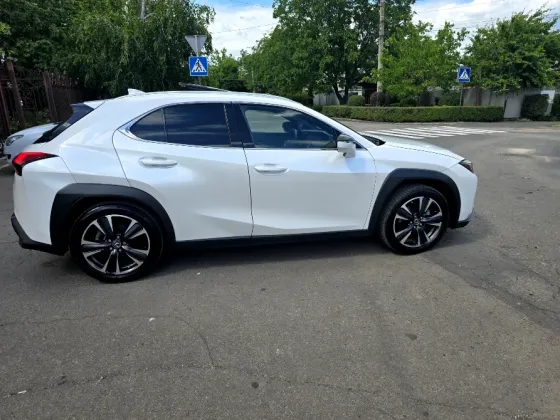 Lexus UX 200 Донецк