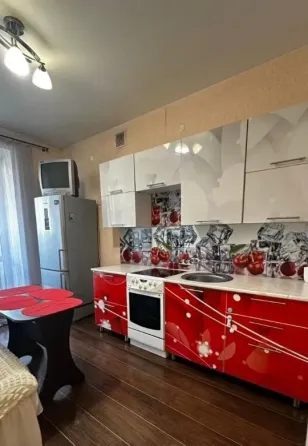 Сдам 3-комнатную квартиру Донецк