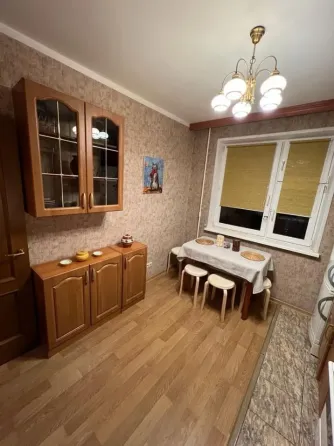 Сдам двухкомнатную квартиру Донецк