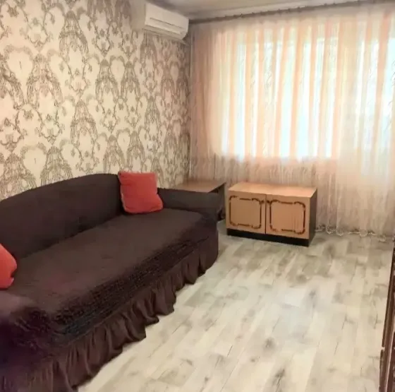 Сдам 2комнатную квартиру На длительный срок Мариуполь