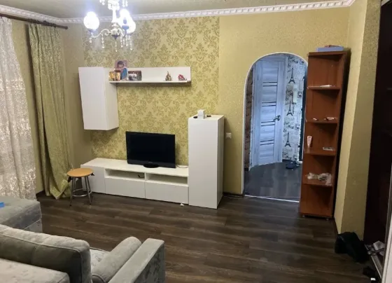 Сдам отличную 1-к квартиру на Солнечном Макеевка