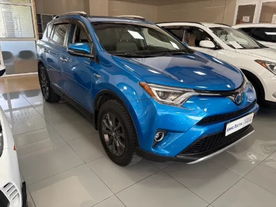 Toyota RAV4 2015г. рестайлинг Макеевка