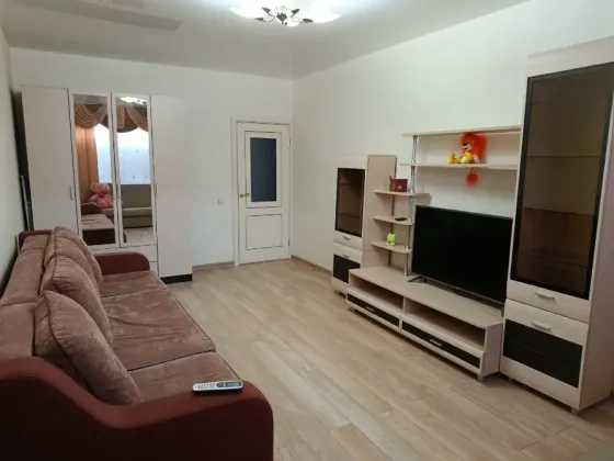 Сдается 2-комнатная квартира в Куйбышевском районе Донецка. Донецк