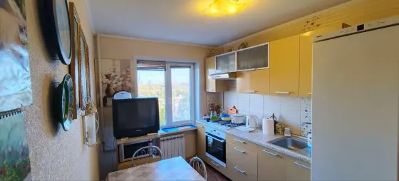продам 3х ком. квартиру в Ленинском районе Донецк