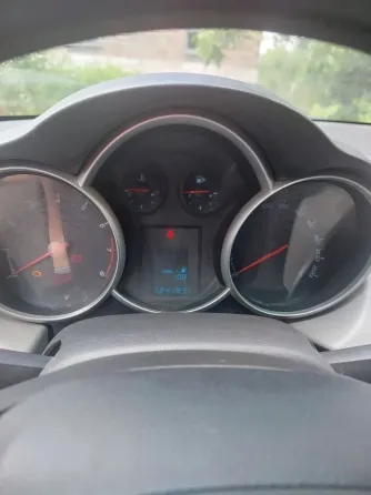 Продам автомобиль Chevrolet Cruze Макеевка