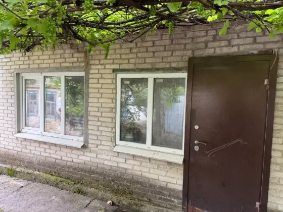 Продам дом в центре Амвросиевки Амвросиевка