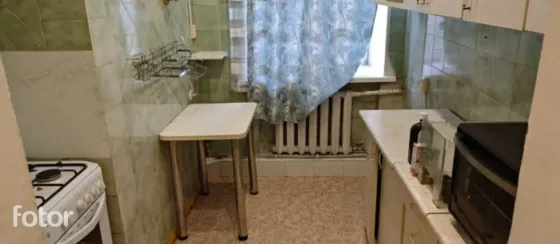 Продается 2 комнатная квартира, Ленинский проспект Донецк
