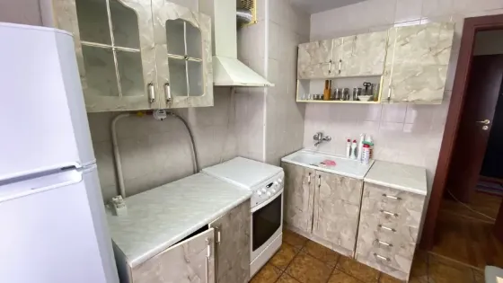 Продам 2 к квартиру в Приморском р-не, ор. Бахчиванджи! Мариуполь