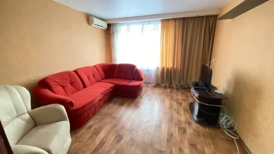 Продам 2 к квартиру в Приморском р-не, ор. Бахчиванджи! Мариуполь